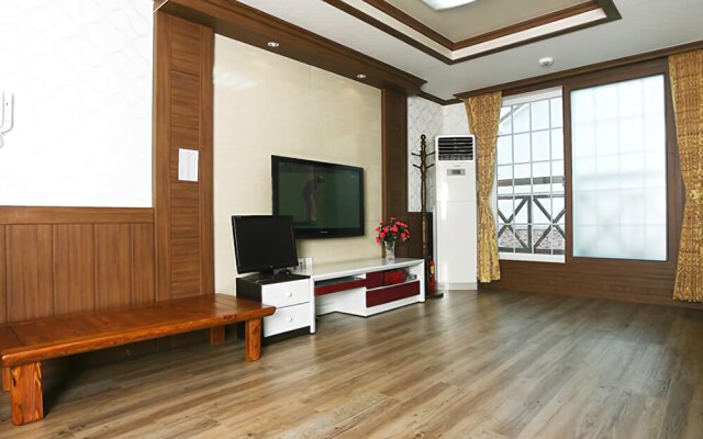 Tongyeong Sun Beach Pension