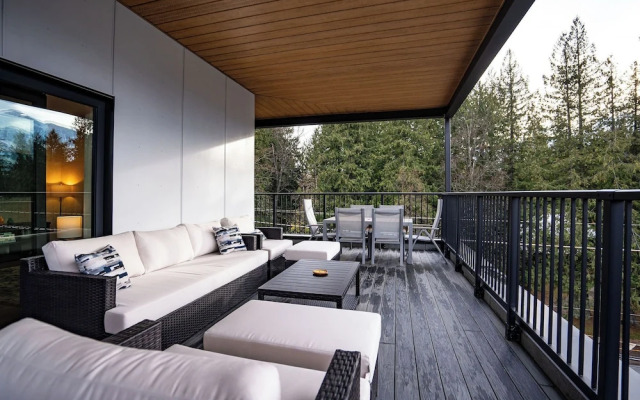 Alpine Retreat by Revelstoke Vacations