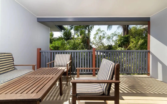 Breezy 4 Bedroom Queenslander in Balmoral