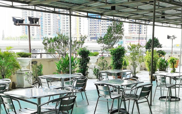 JB Central Hotel