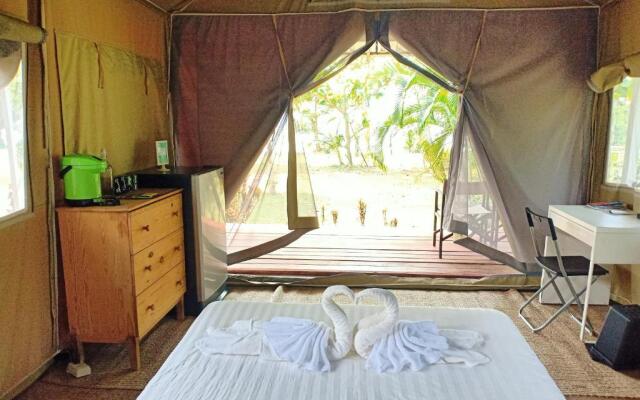 Naivacha Tent Koh Mak