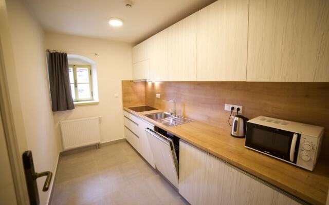 Resla Residence