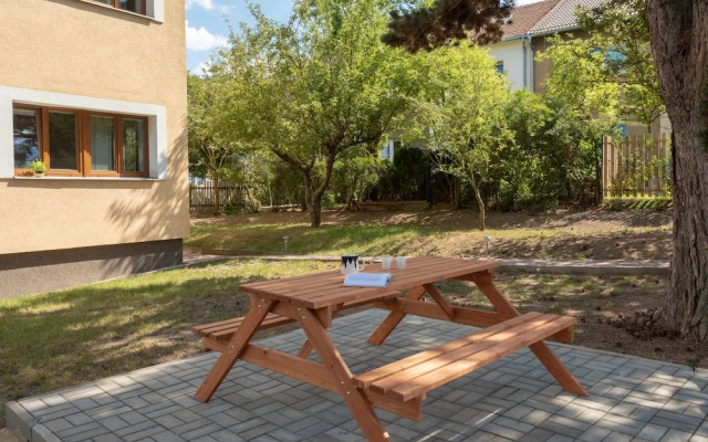 Green Park Apartments