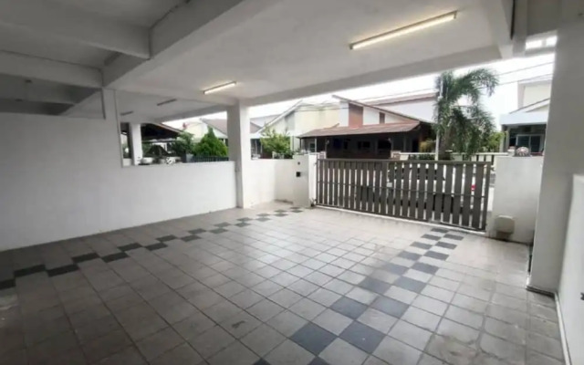 SPOT ON 91018 Sunshine Bnb Concept Service