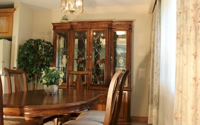 Petryla Estates Furnished Toronto Apartments
