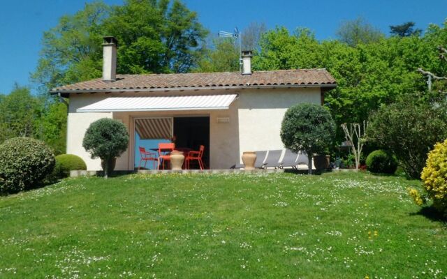 House With 2 Bedrooms in Monlaur-bernet, With Furnished Terrace