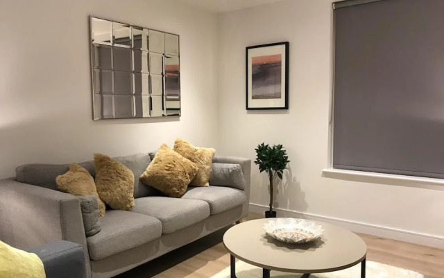 Kew Bridge Apartments
