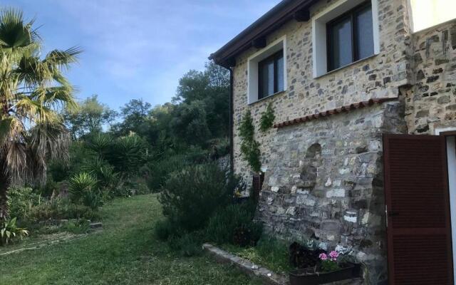 Via Molini 3 km zum Strand priv. Parkplatz