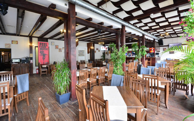 La Strada Boutique Villa