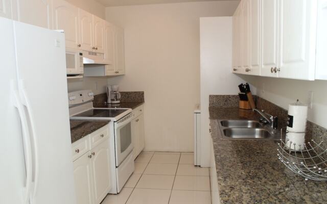 Luxury Apartments At Intracoastal