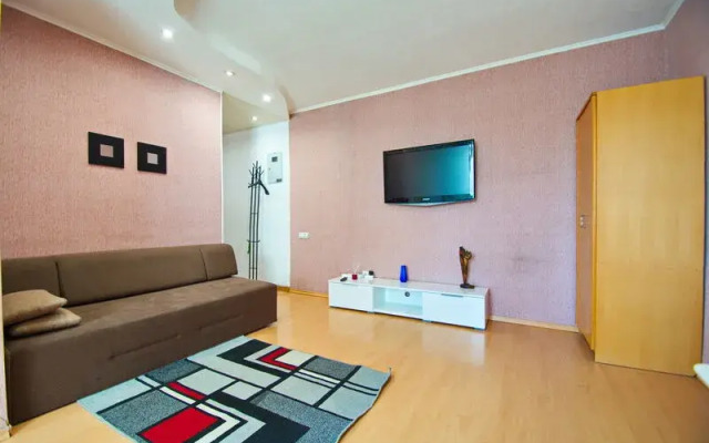 Apartaments na pr Nezavisimosti 52-5