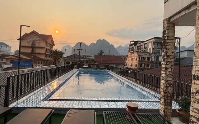 Vang Vieng Family Boutique Hotel