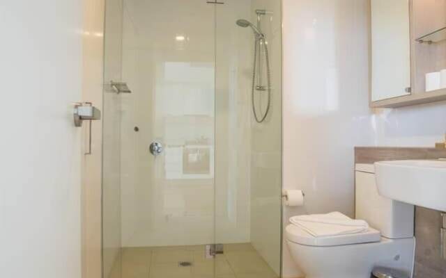 17th Level 1bed1bath APT Macquaire Park+wifi+view