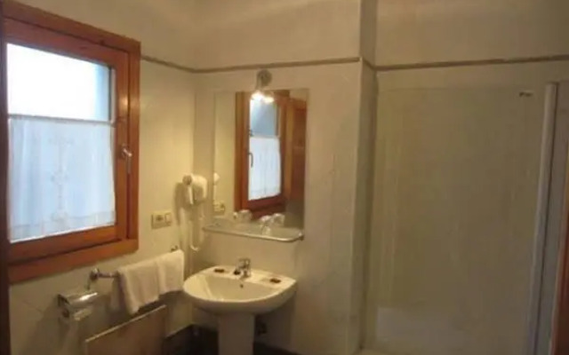 Apartamentos Cuevas del Mar