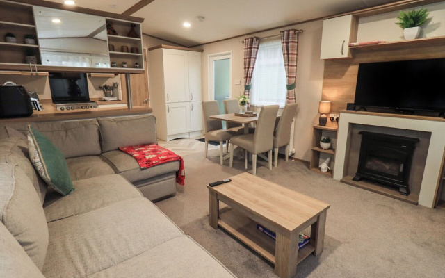 Foxwood Hideaway
