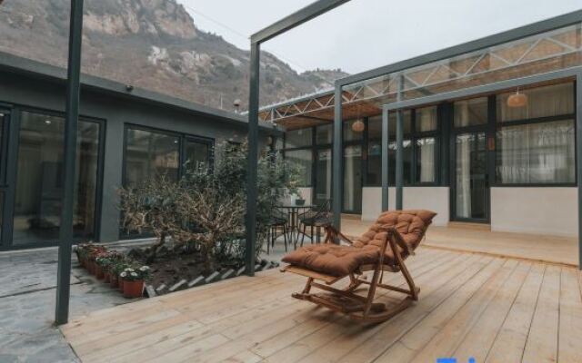 Renhe Shanju Homestay (Qinglianggu)