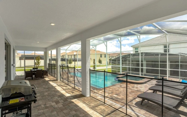 8BR ChampionsGate Pool Home w MTheater