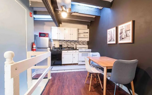 1918 Duplex with Character City Center