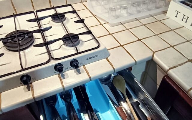 Roma Chic House - Delightful Luxury Apartment 3 People, With Jacuzzi