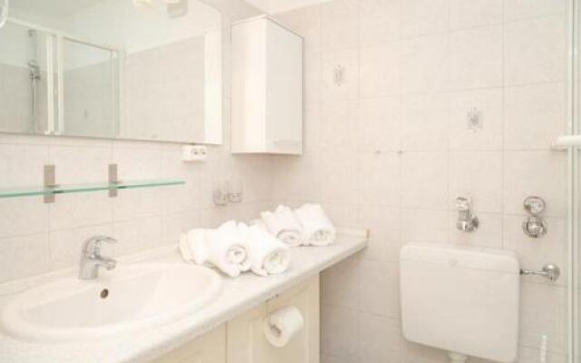 F23 App 25 Kurt S Island