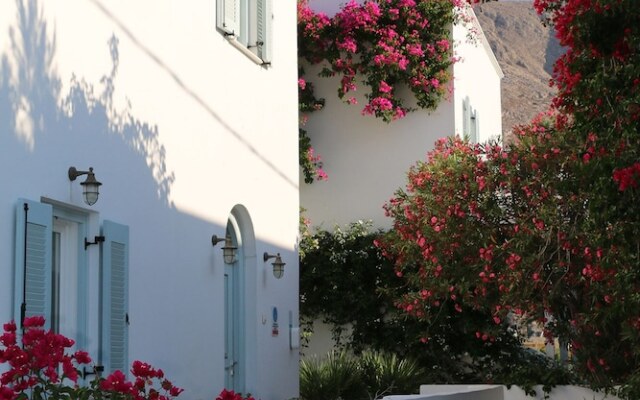 Spiros & Hiroko Hotel - Adults Only