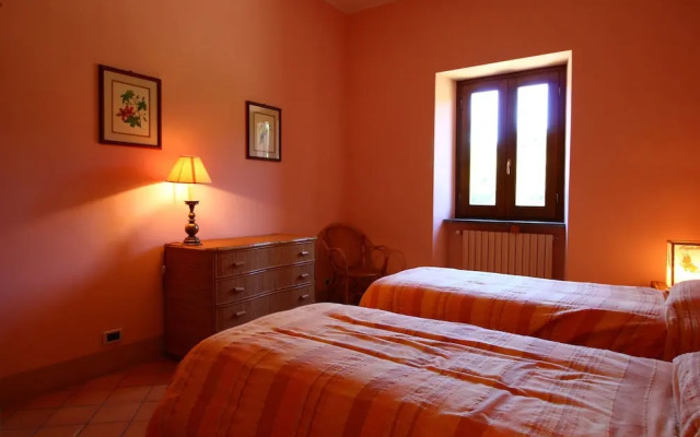 Villa Near Lake Bracciano With Pool