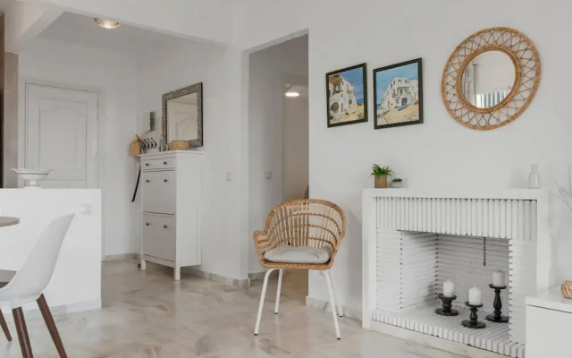 Amazing Pool and Garden Apartment by Costarentals - Ref 253