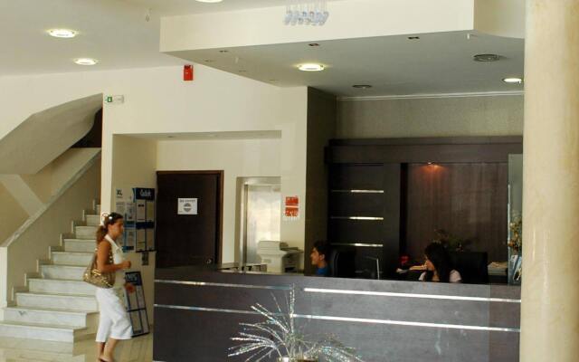 Letsos Hotel