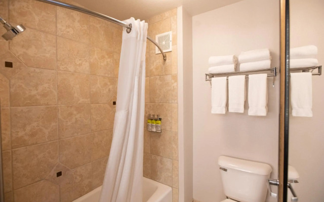 Holiday Inn Express Houghton-Keweenaw by IHG