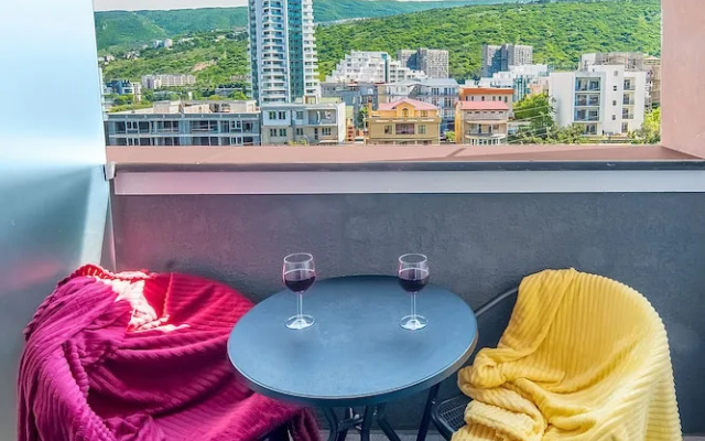 HB apartments University