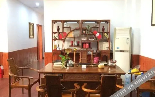 Sunshine Yizun Hotel