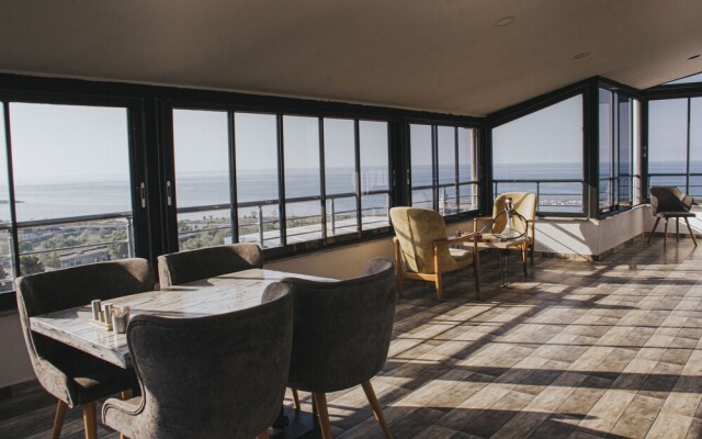 Darius Hotel By Dara