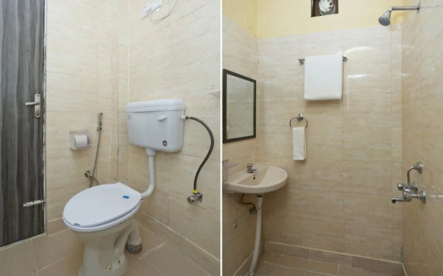 Hotel Awesome Villa by OYO Rooms