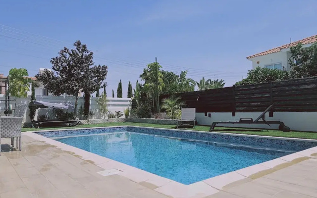 131 VOR - Stay M L Villa