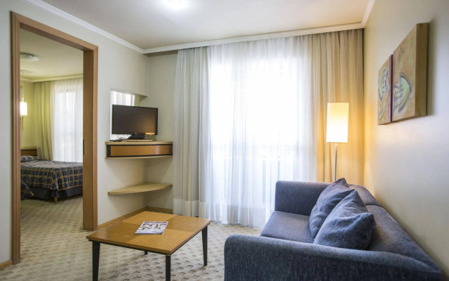 Astron Suítes São José dos Pinhais by Nobile