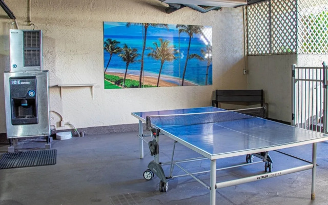 Royal Kahana 702 Studio Bedroom Condo by RedAwning