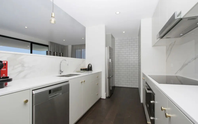 Accommodate Canberra - The Prince