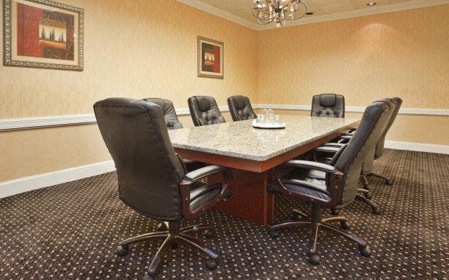 Holiday Inn Lumberton by IHG