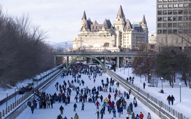 Best Western Plus Ottawa Downtown Suites