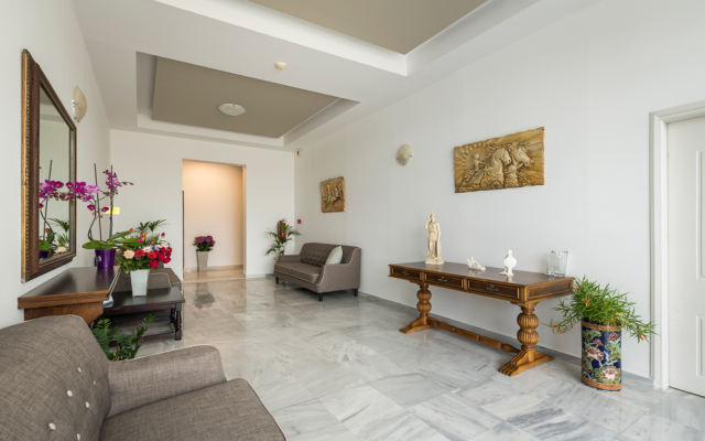 Vantaris Garden and Vantaris Corner