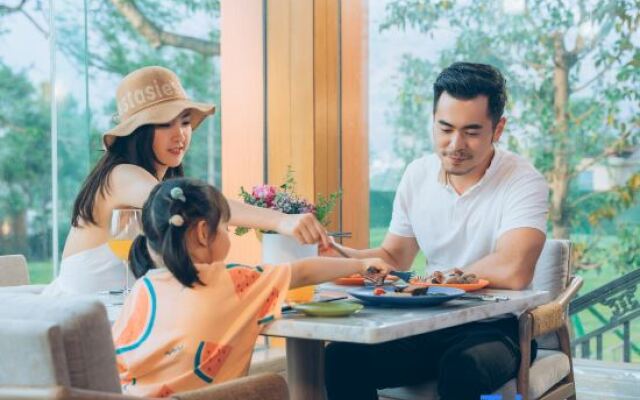 Howard Johnson The Bund Hotel Gasa