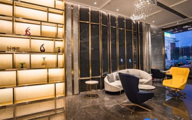 Paco Hotel (Guangzhou South Railway Station Panyu Changlong Branch)