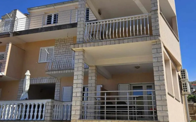 Apartments Miro