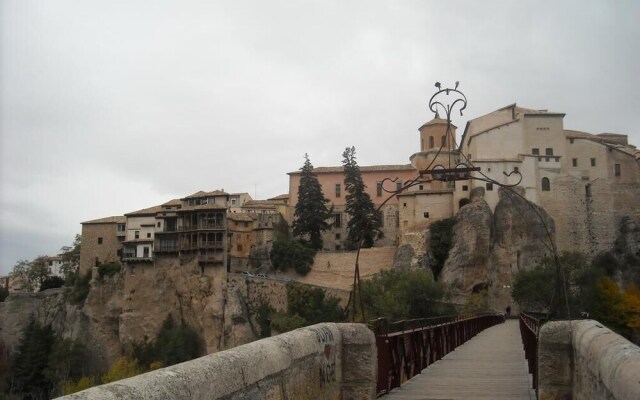 Nice apartment in Cuencas old town heart