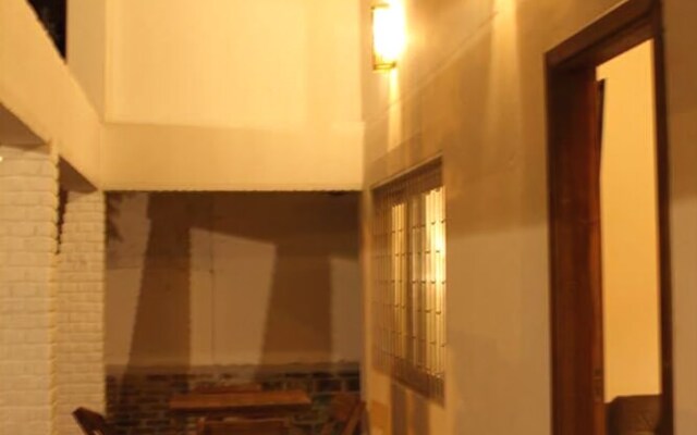 Casa Larrosa