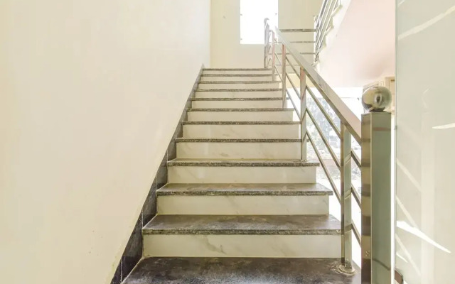 Fabhotel Shri Rk Residency