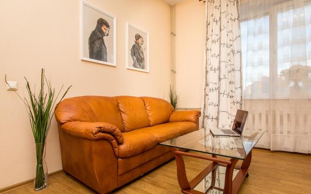 HomeHotel (HomeHotel) on 139 Komintern Street