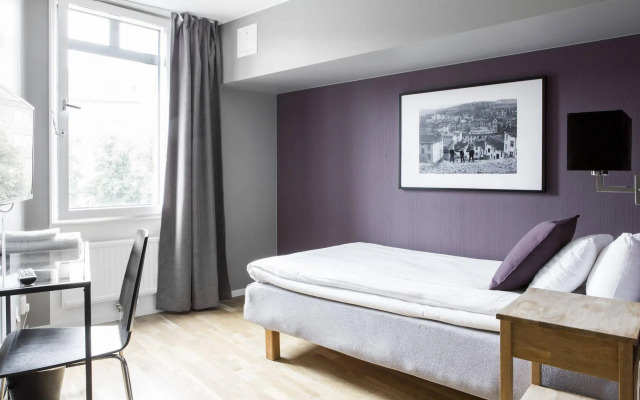 Linnéplatsens Hotell & Vandrarhem - Hostel