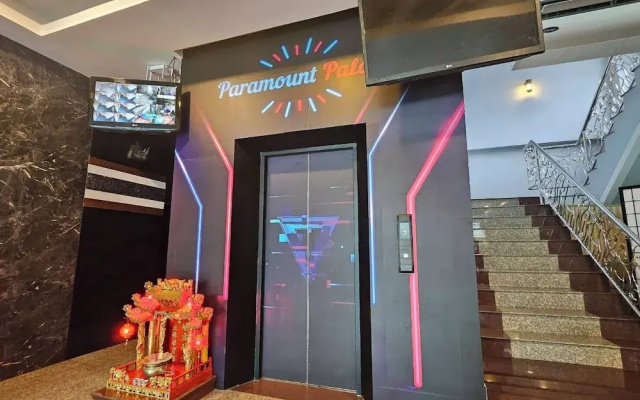 Paramount Palace Hotel Dannok
