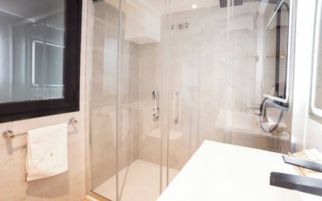 Lujoso Apartamento en Plaza Nueva